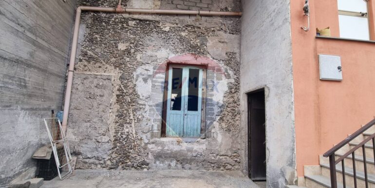 20250527182348-951926-4