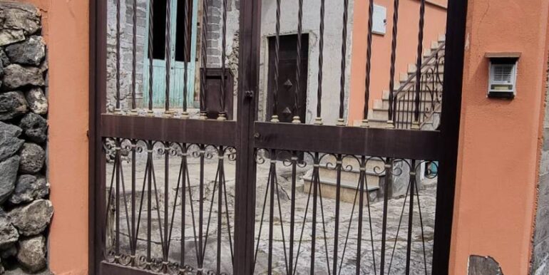 20250527182353-951926-7