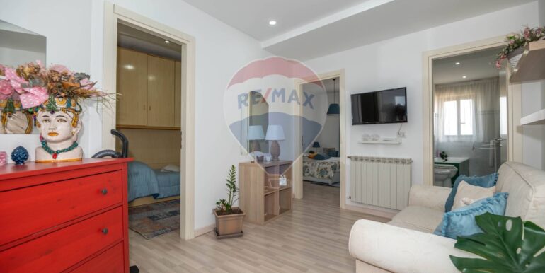 20250531232249-947779-15