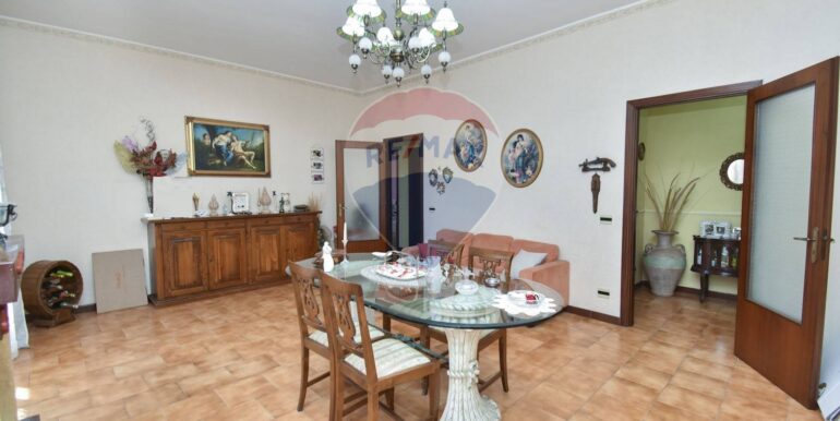 20250609181136-956447-11