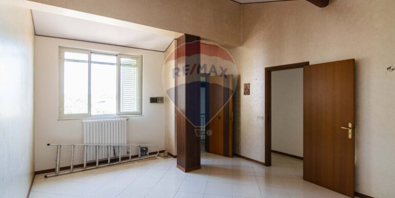 20250609193439-956485-1