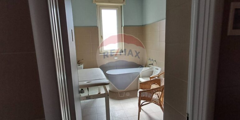 20250616180448-958733-35