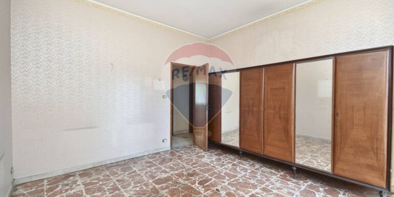 20250709225237-914737-15