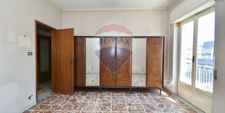 20250709225241-914737-16