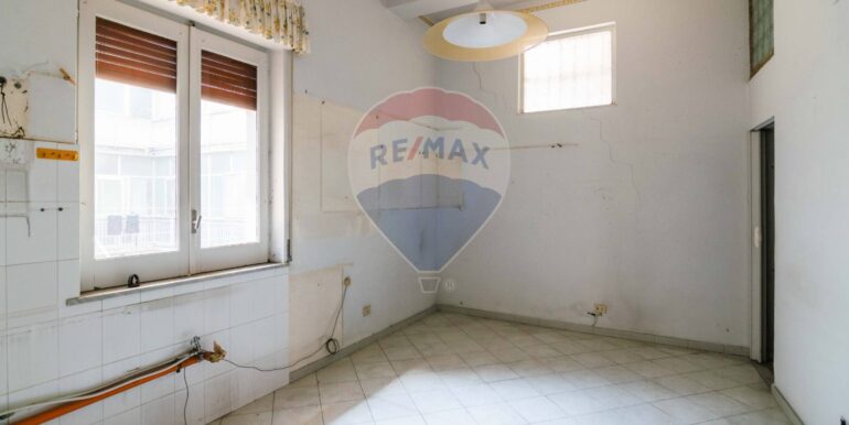 20250715225155-959096-10