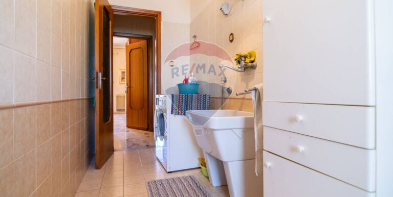 2025071782216-967096-5