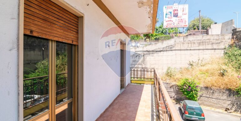 2025071782238-967096-10