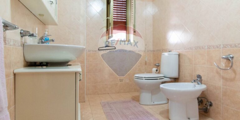 2025071782306-967096-16