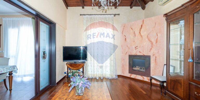 20250722121548-970911-11