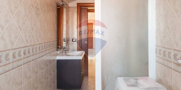 20250725174344-971150-25