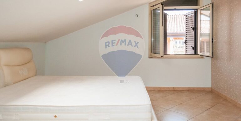 20250725174350-971150-27