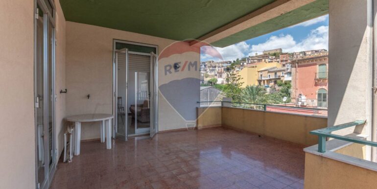 20250803102445-966334-12