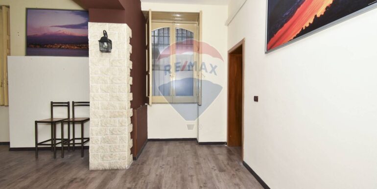 20250806150339-927500-8