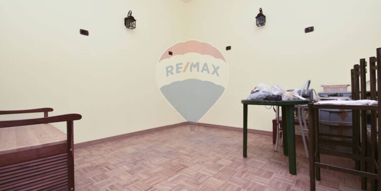 20250806150350-927500-12