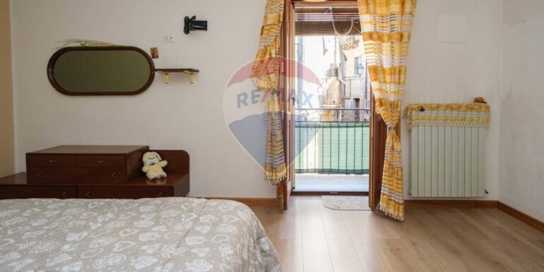 20250807170105-974246-16