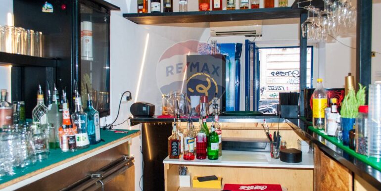 20250808171306-974511-11