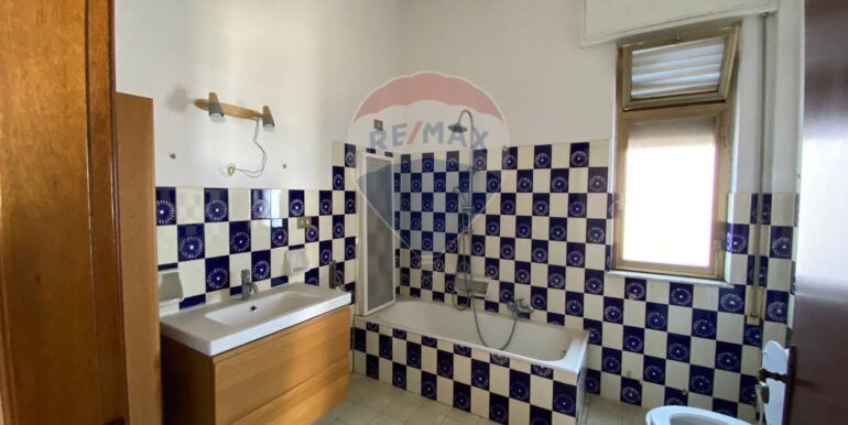 20250821123057-975290-13