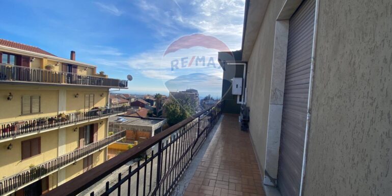 20250821123057-975290-14