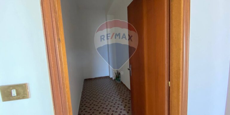 20250821123057-975290-15