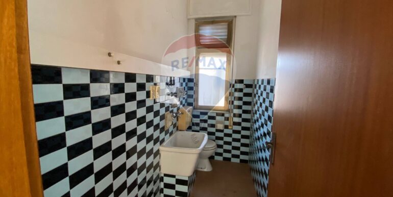 20250821123058-975290-17