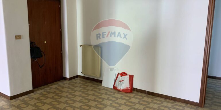 20250821123729-975291-12