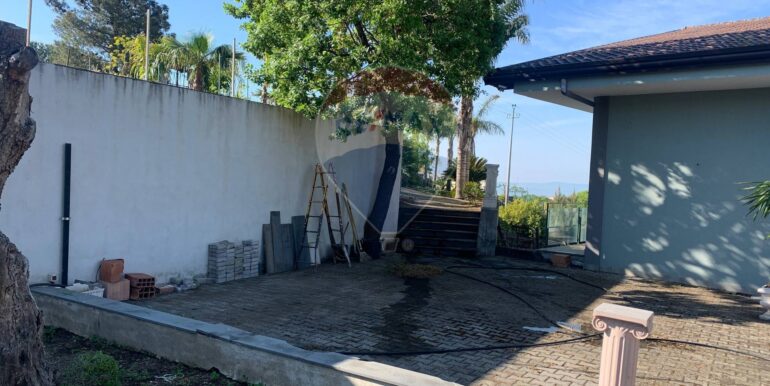 20250821185133-975320-9