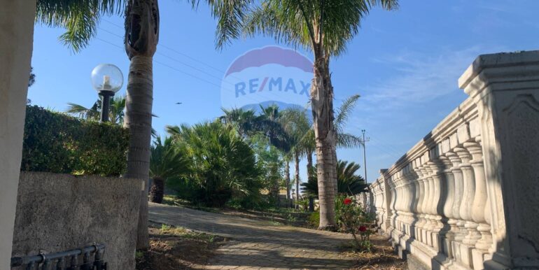 20250821185134-975320-10