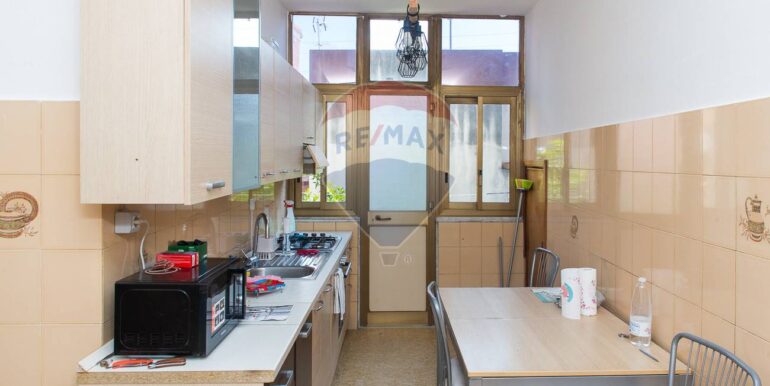 20250825120701-975535-6