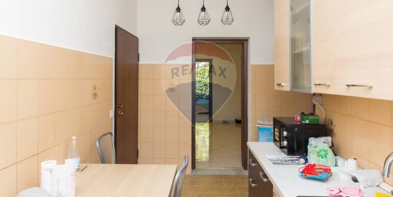 20250825120704-975535-7