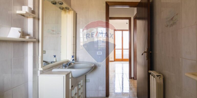 2025082794842-975916-13