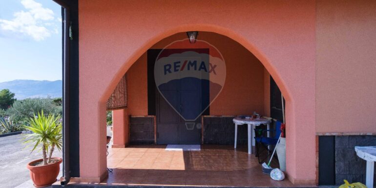 20250828105834-975345-12