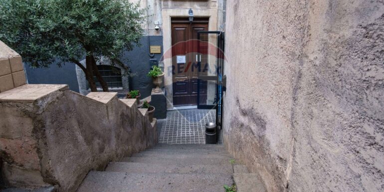 20250828111549-975972-7