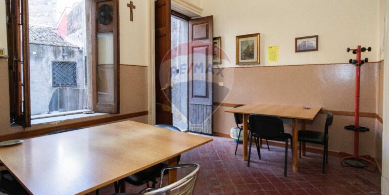 20250828111609-975972-12