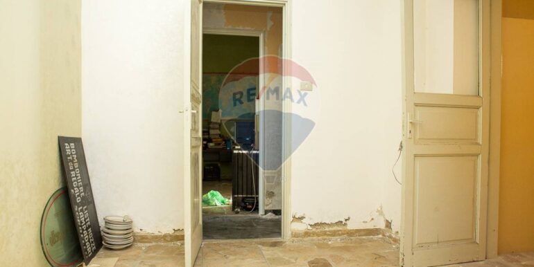 20250901122809-975427-18