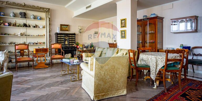 20250901203206-977054-3