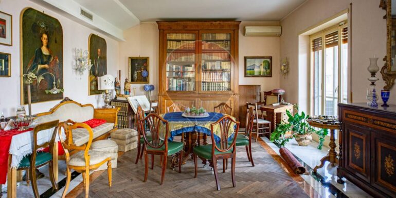 20250901203214-977054-4