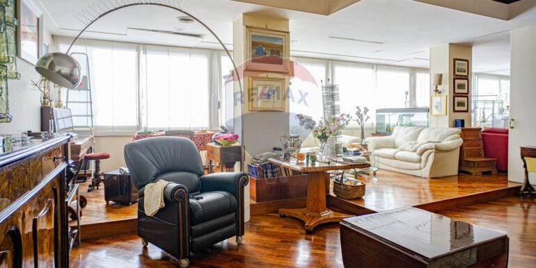 20250901203220-977054-6