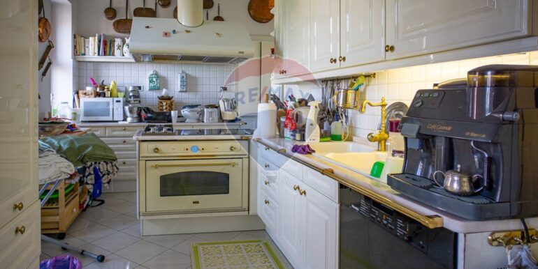 20250901203243-977054-13