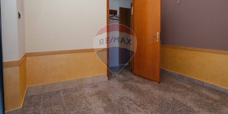 20250902121232-977157-12