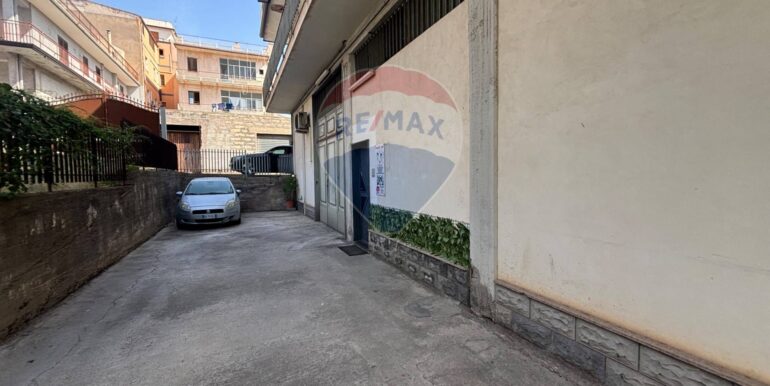 20250902183630-977261-3