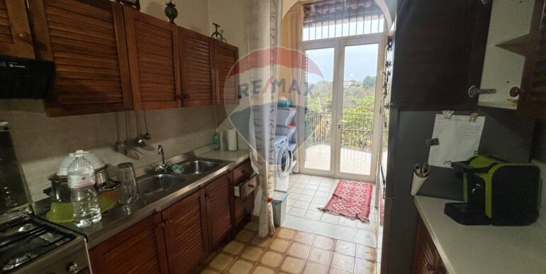 20250902191701-977307-10