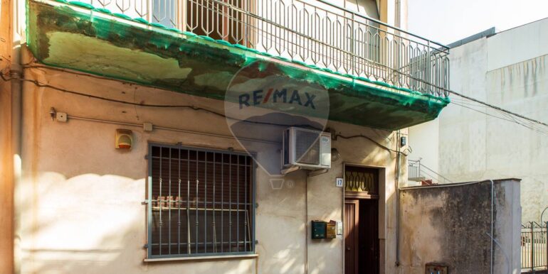 2025090301054-976731-3