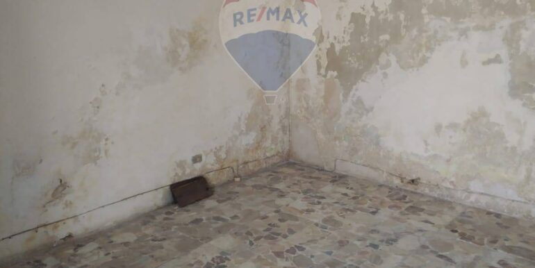 20250903151611-977465-18