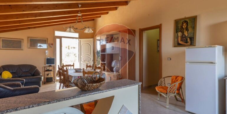 20250905183441-978049-13