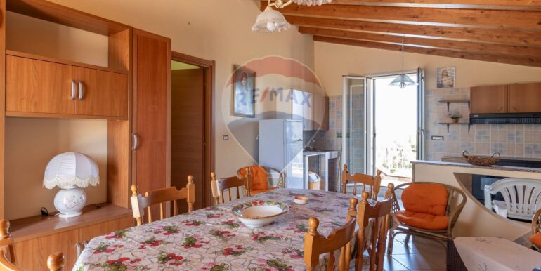 20250905183448-978049-15