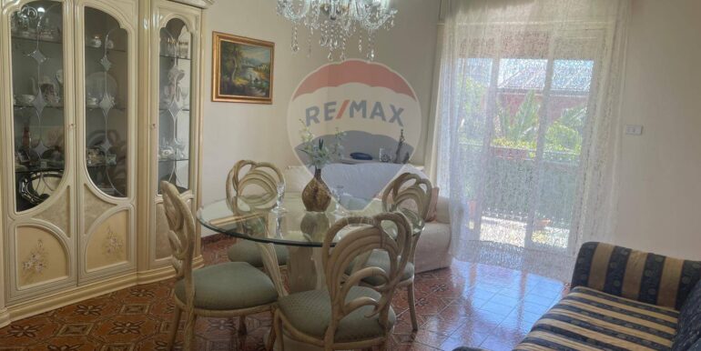 2025090781106-979645-2