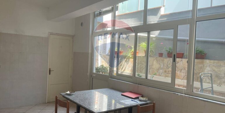 2025090781124-979645-9