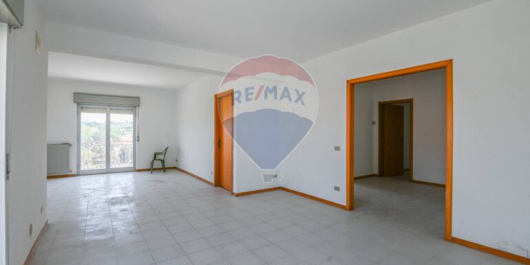 20250914121729-982845-42