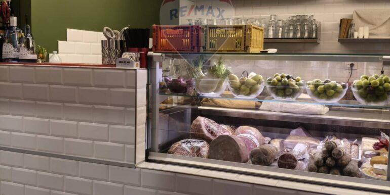 20250914225222-982857-17