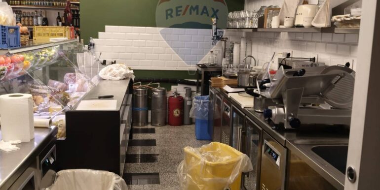 20250914225236-982857-22